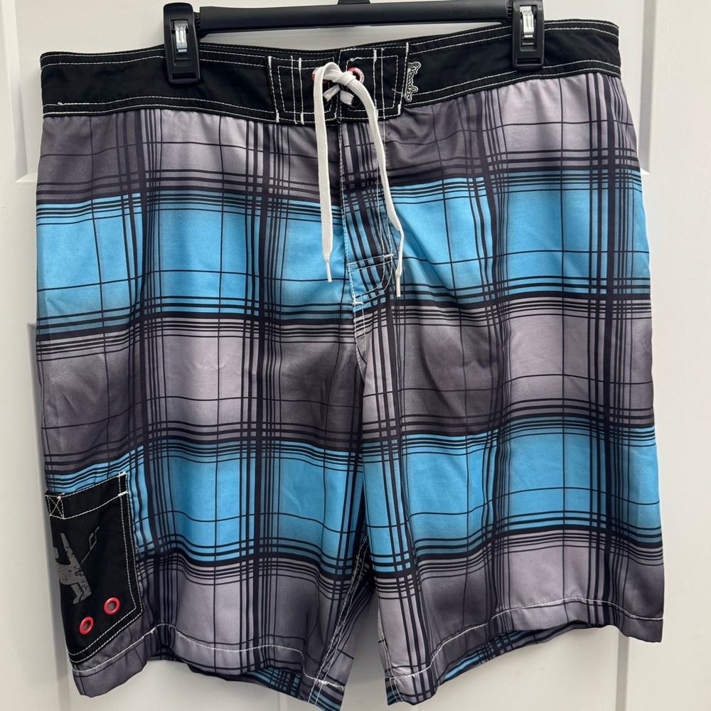 Mambo Australia Men’s large colorful board shorts swim trunks Blue gray plaid